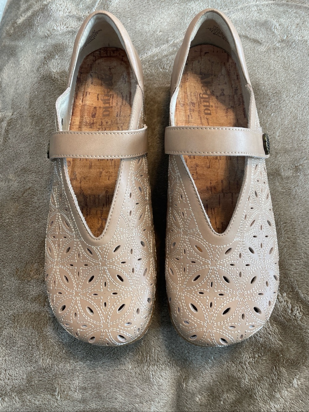Alegria Ophelia Latte Breeze Leather Shoe Women Biege Mary Jane EU 41 US 10-10.5